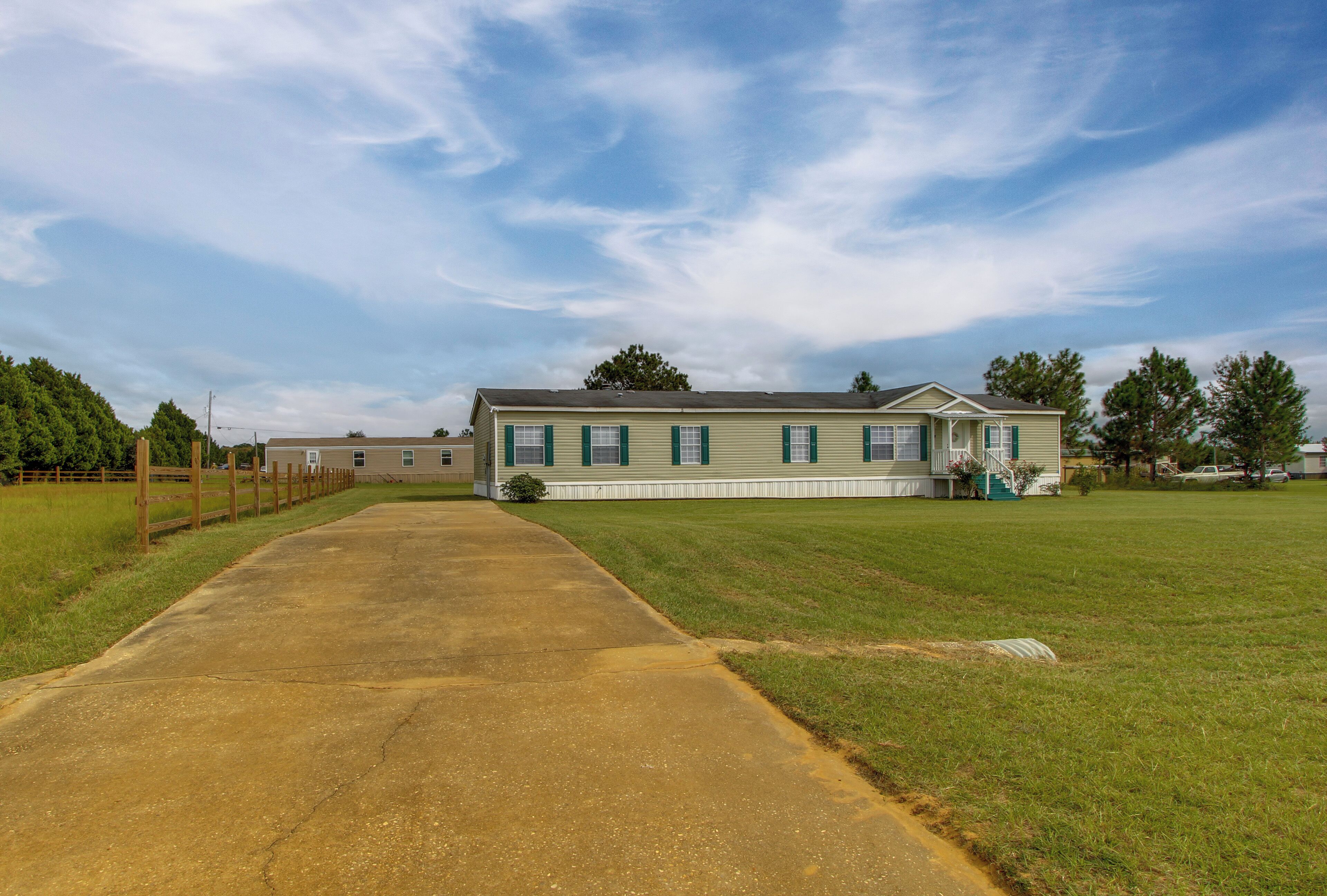 المنشأة من الخارج