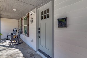 Exterior detail - Walk to East Texas A&M! Home w/ Pet-Friendly Yard (Commerce)