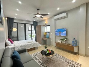 Standard Double Room | Iron/ironing board, free WiFi