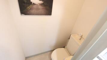 風筒、提供毛巾、番梘、廁紙