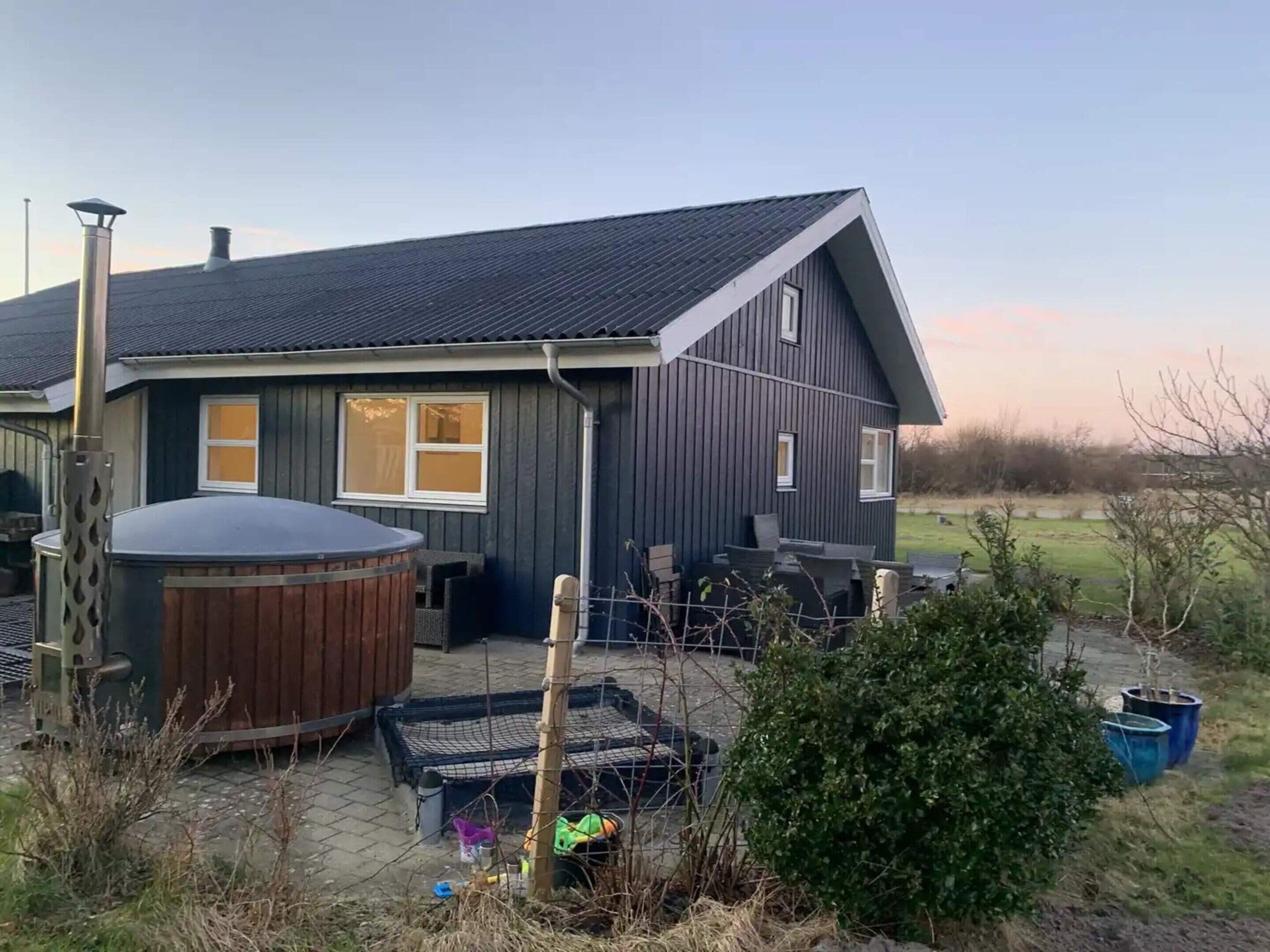 المنشأة من  الخارج