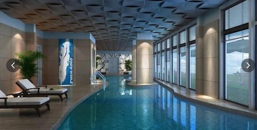 Urban Oasis View Palace Apartments-3 Bed