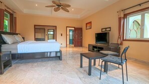 Villa, Balkon | Zimmersafe, Verdunkelungsvorhänge, Bügeleisen/Bügelbrett