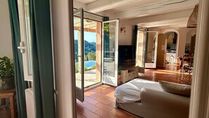 3 chambres, bureau, fer et planche à repasser, Wi-Fi gratuit