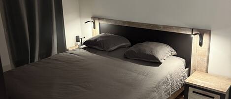 1 chambre, fer et planche à repasser, Wi-Fi, draps fournis