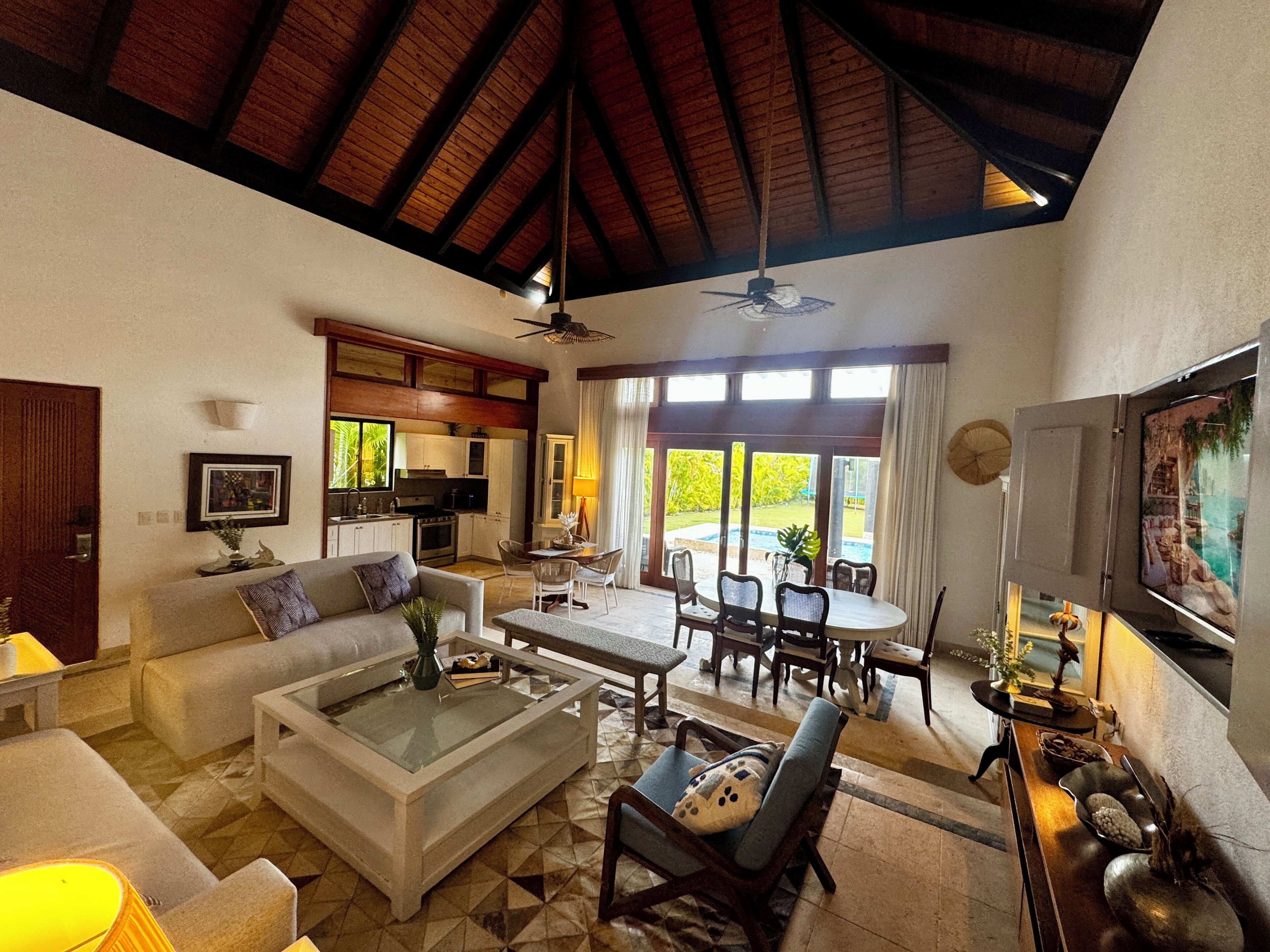 Villa, 4 Bedrooms, Accessible, Smoking | Living room