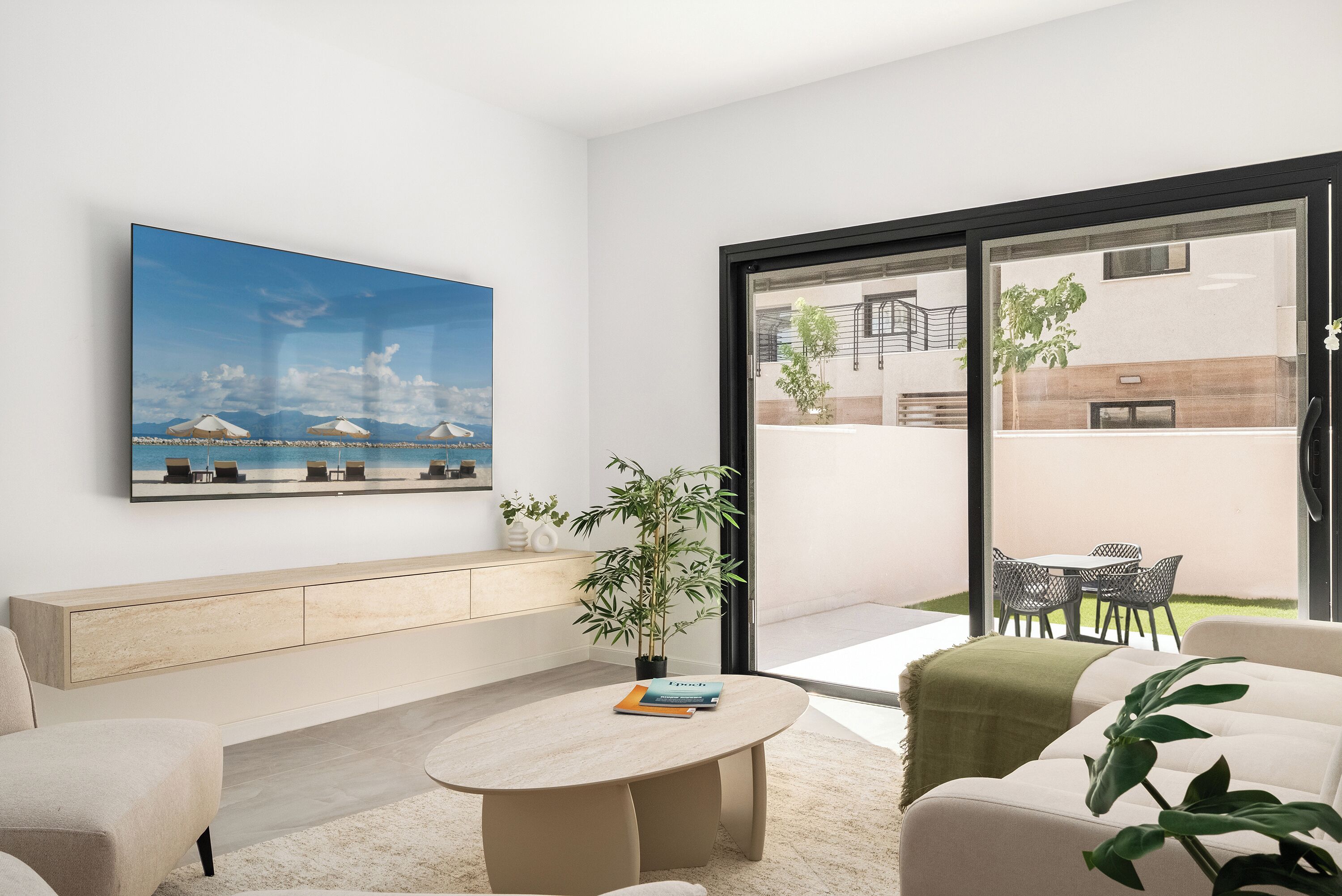 Departamento, vista al patio | Área de sala de estar