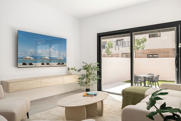 Appartement, vue cour intérieure | Coin séjour