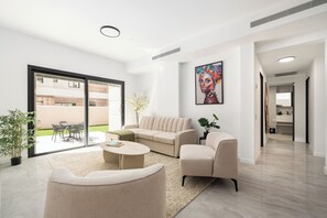 อพาร์ทเมนท์, วิวสวนหย่อม | บริเวณนั่งเล่น