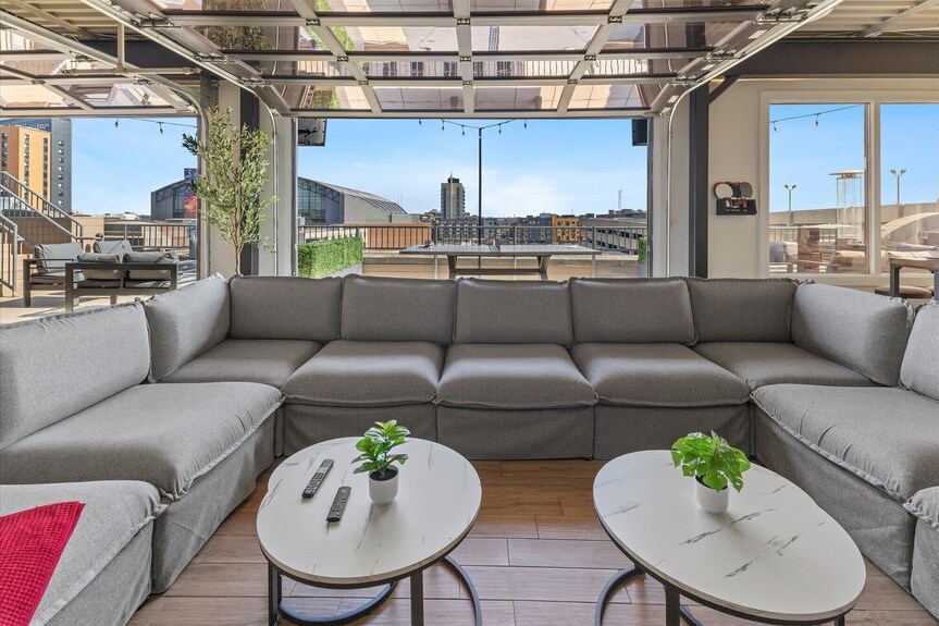 Downtown Indy Double Unit Penthouse Near Icc - Indianapolis, IN