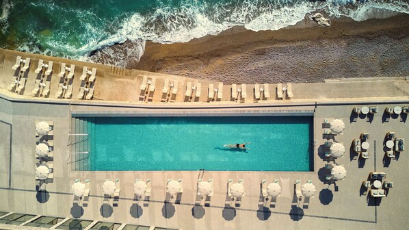 Indoor pool, seasonal outdoor pool, pool umbrellas, sun loungers - Iberostar Selection Montenegro (Sutomore)