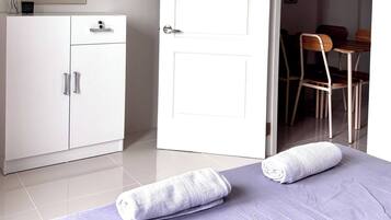 Condo, 1 Bedroom, Accessible, Smoking | 2 bedrooms