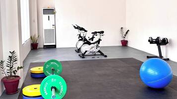 Condo, 1 Bedroom, Accessible, Smoking | Fitness studio