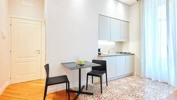 Mini réfrigérateur, plaque de cuisson