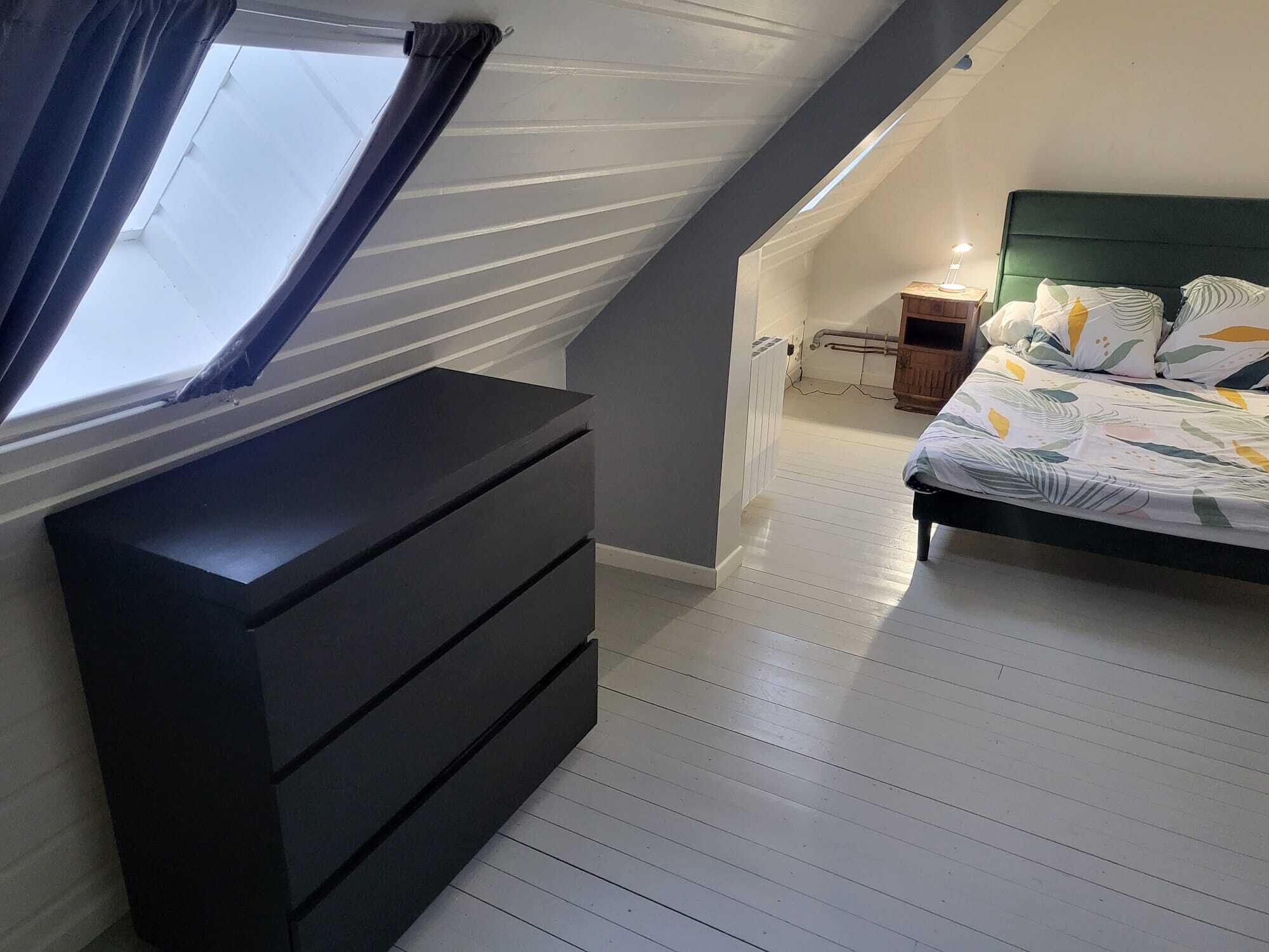 1 chambre, fer et planche à repasser, Wi-Fi, draps fournis