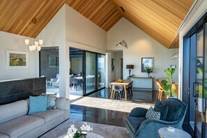 تلفزيون، مدفأة