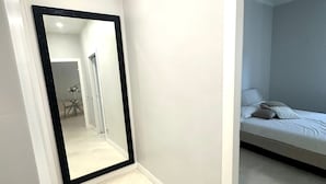 Apartment, 1 Bedroom, Smoking, Balcony - Elegant Apartment in a Prime Location (Milan)