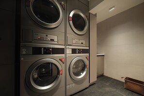 Blackout drapes, soundproofing, free WiFi