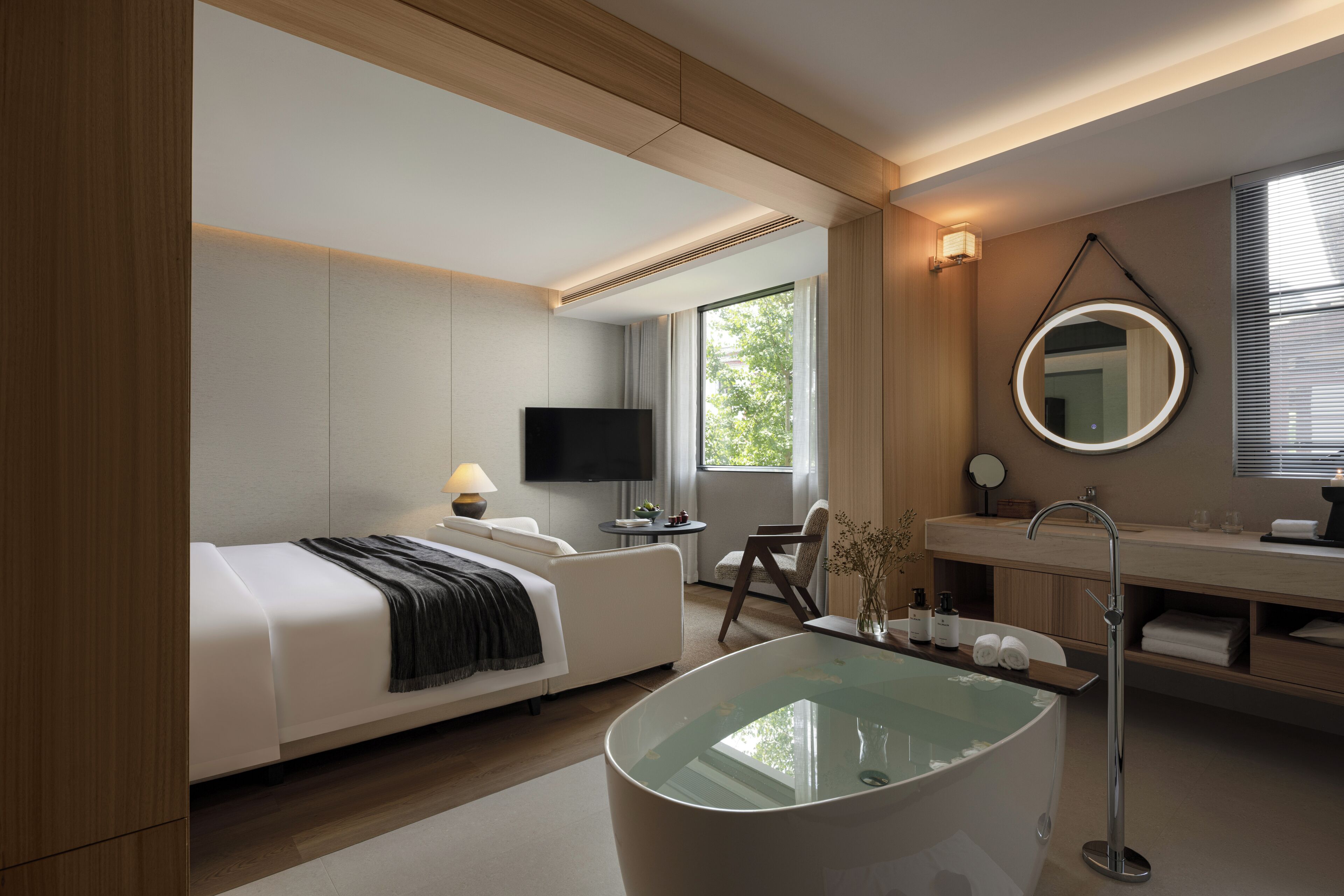 Classic Double Room, Hill View | Blackout curtains, soundproofing, free WiFi