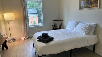 3 bedrooms, free WiFi, bed sheets