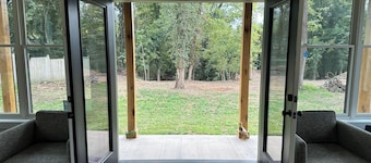 New, Contemporary House in Historic Harpers Ferry