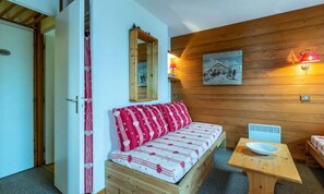 Interior - Apartment in Valmorel Near Ski Slopes (Les Avanchers-Valmorel)