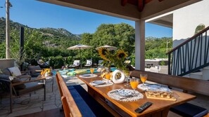 Outdoor dining - Villa Ivona Oslje by Villas Guide (Ošlje)