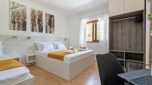 Iron/ironing board, free WiFi, bed sheets - Villa Ivona Oslje by Villas Guide (Ošlje)