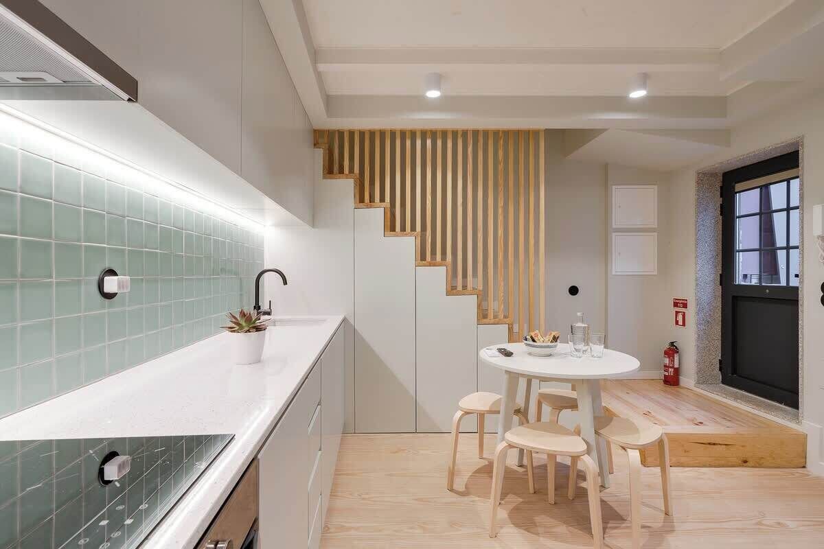 Réfrigérateur, four, plaque de cuisson, lave-vaisselle