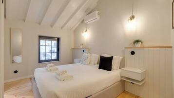 1 chambre, fer et planche à repasser, lit de bébé portatif, Wi-Fi