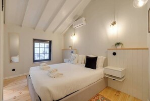 1 bedroom, iron/ironing board, travel cot, WiFi - Figueirôa Four Houses by DA'Home #Aloe Vera (Porto)