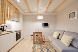 TV - Figueirôa Four Houses by DA'Home #Rattan (Porto)