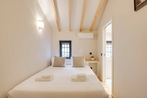 1 bedroom, iron/ironing board, travel cot, WiFi - Figueirôa Four Houses by DA'Home #Rattan (Porto)