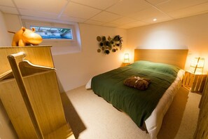 3 chambres, fer et planche à repasser, Wi-Fi gratuit, draps fournis