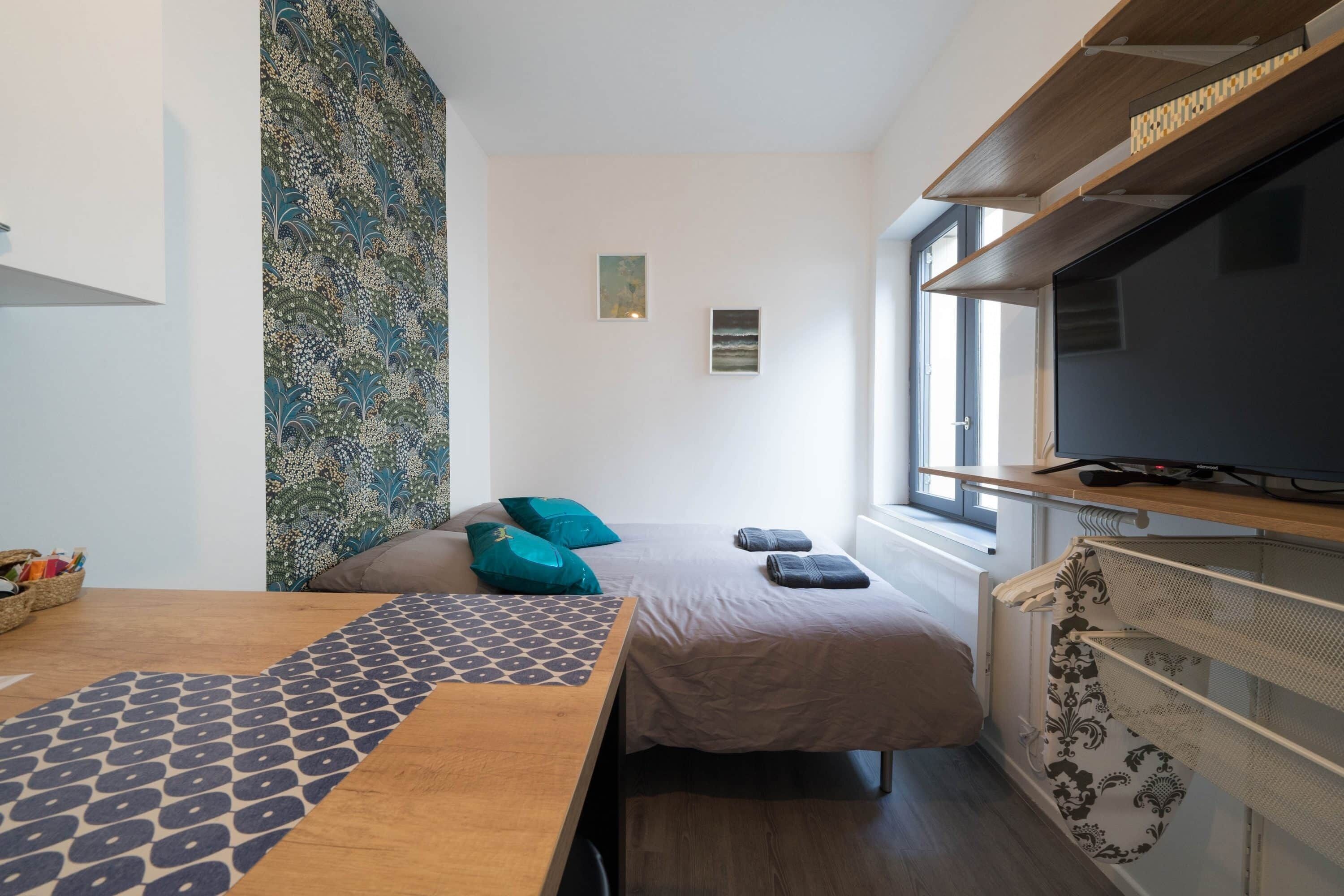 1 chambre, fer et planche à repasser, Wi-Fi gratuit, draps fournis