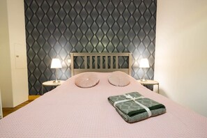 1 Schlafzimmer, Bügeleisen/Bügelbrett, kostenloses WLAN, Bettwäsche