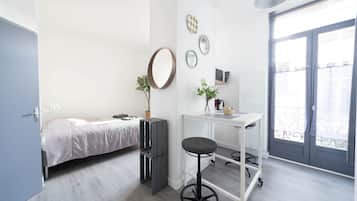 1 bedroom, iron/ironing board, free WiFi, bed sheets