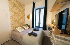 1 chambre, fer et planche à repasser, Wi-Fi gratuit, draps fournis