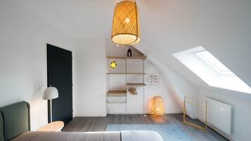 3 slaapkamers, een strijkplank/strijkijzer, wifi, beddengoed