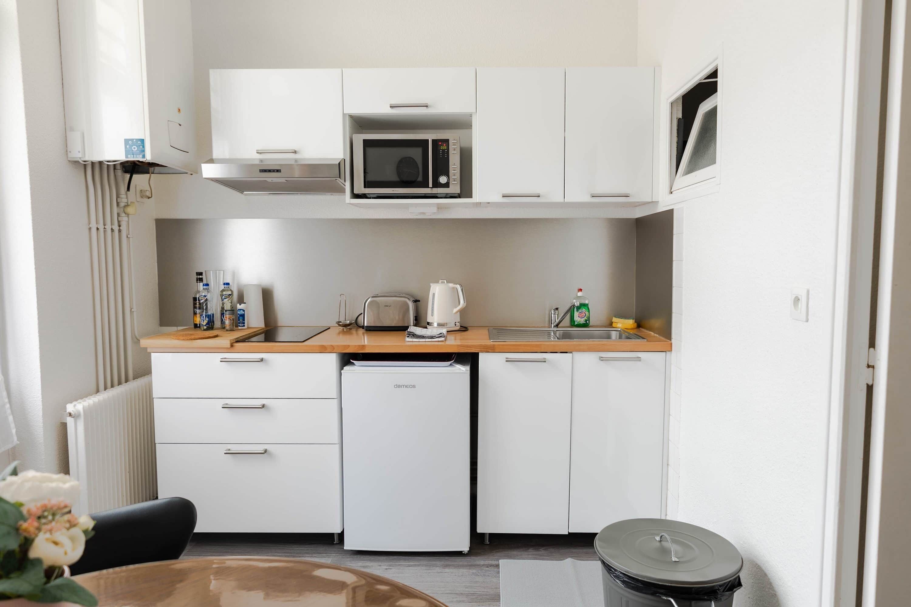 雪櫃、微波爐、爐具、多士爐