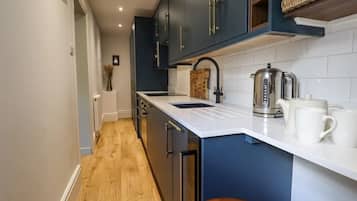 Microwave, oven, stovetop, toaster