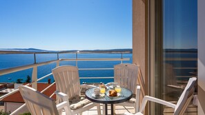 Outdoor dining - Just for You apartment withTerrace by Villas Guide (Crikvenica)