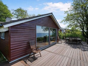 House | Outdoor dining