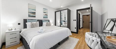 1 bedroom, iron/ironing board, internet, bed sheets