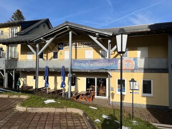 Front of property - Hotel Waldschlösschen (Oberhof)