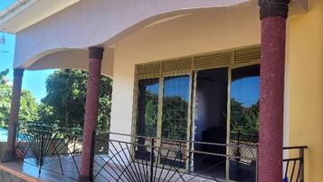 Nhà, 3 phòng ngủ, phù hợp cho người khuyết tật, hút thuốc | Chi tiết ngoại thất