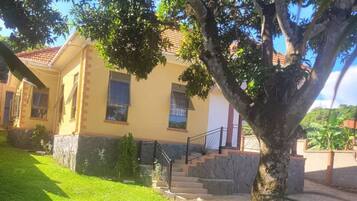 House, 3 Bedrooms, Accessible, Smoking | Exterior