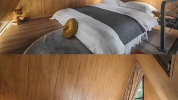 Màn/rèm cản sáng, phòng cách âm, bàn ủi/dụng cụ ủi quần áo