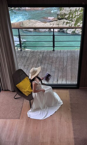 Phòng Suite Superior, được phép mang theo vật nuôi, khu vực sân vườn | Màn/rèm cản sáng, phòng cách âm, bàn ủi/dụng cụ ủi quần áo 
