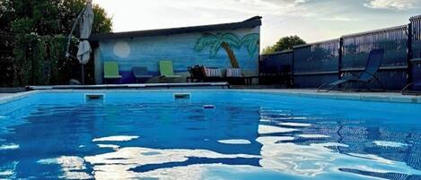 Piscine extérieure, piscine chauffée